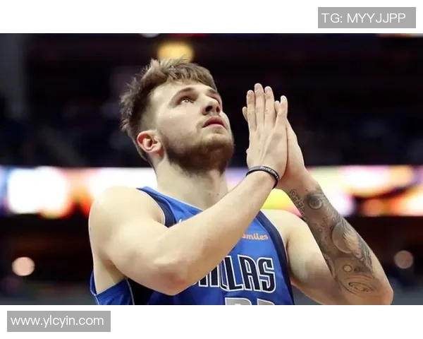 朱霍勒迪的篮球之路与影响力分析：从新秀到全明星的成长历程